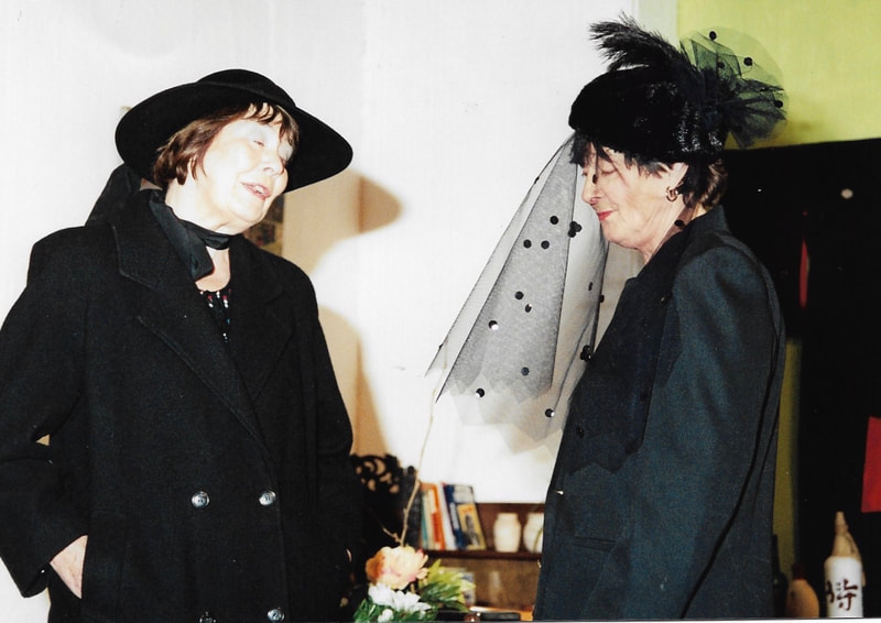 The Taxpayer's Waltz, High Tor Players 2000, picture 13