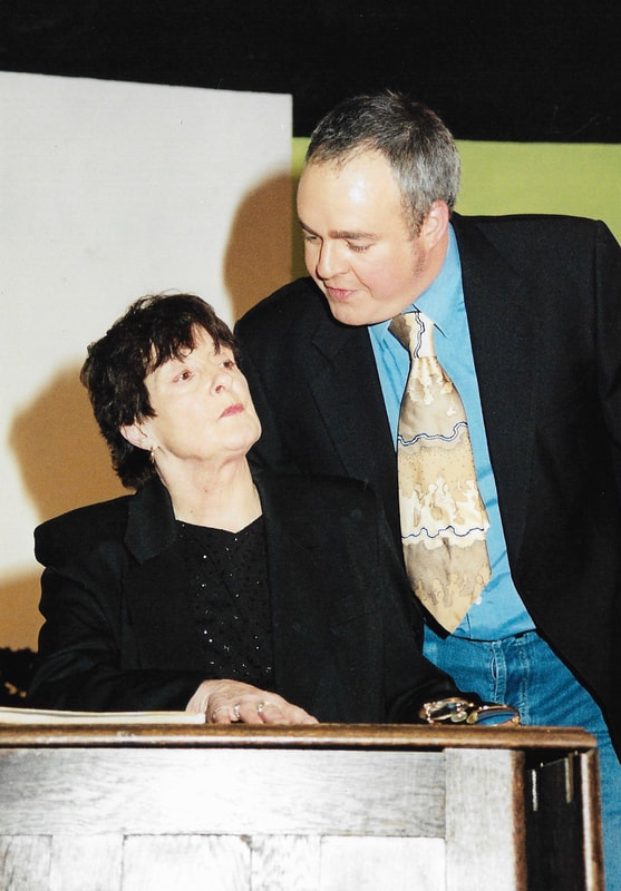 The Taxpayer's Waltz, High Tor Players 2000, picture 15
