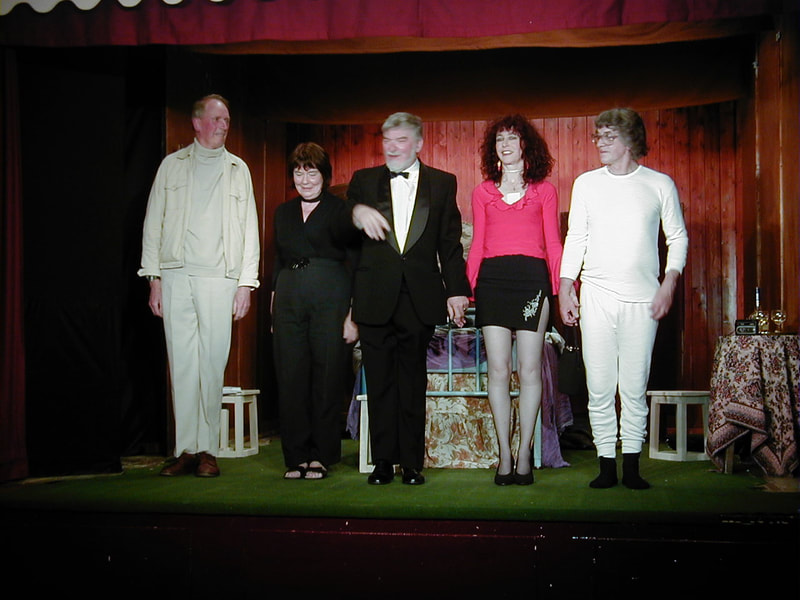 On Location / Red Spy At Night, High Tor Players 2004, picture 38