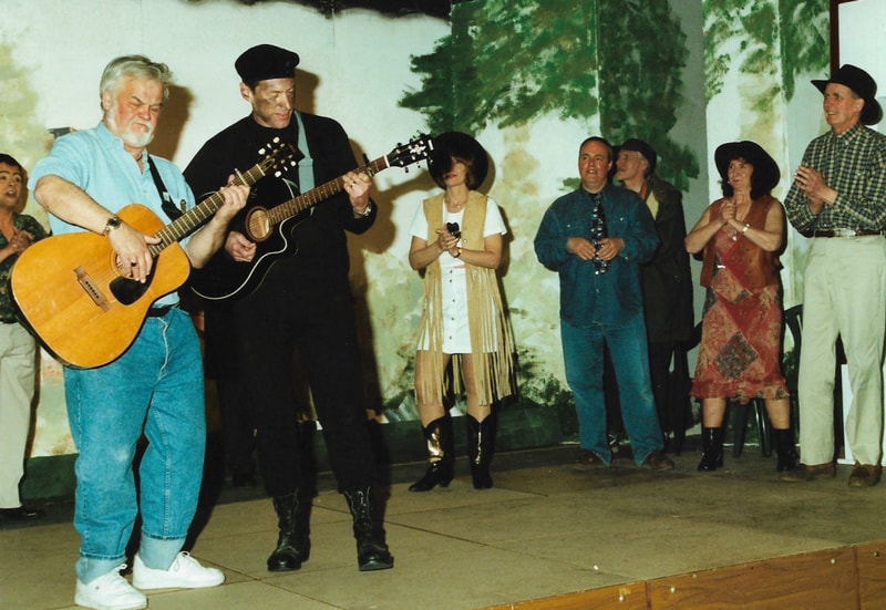 Shakespeare Country, High Tor Players 2001, picture 12