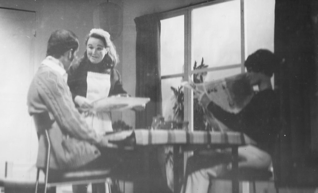 Blithe Spirit, High Tor Players 1970, picture 20