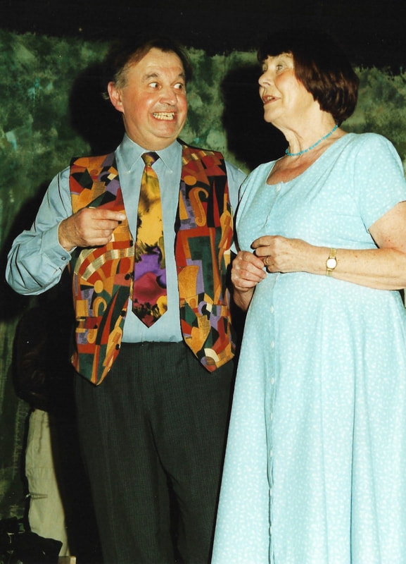 Shakespeare Country, High Tor Players 2001, picture 11