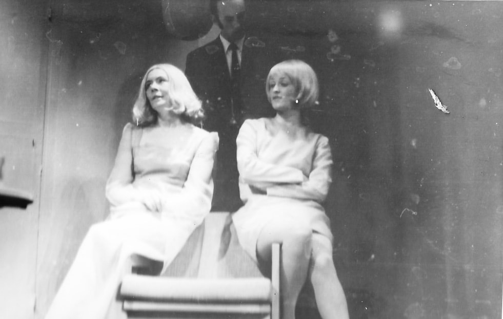 Blithe Spirit, High Tor Players 1970, picture 28